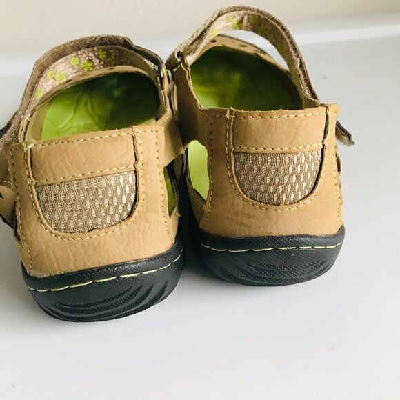 J-41 Kelly Beige Vegan Mary Jane  Shoes Size 8 - Picture 5 of 7